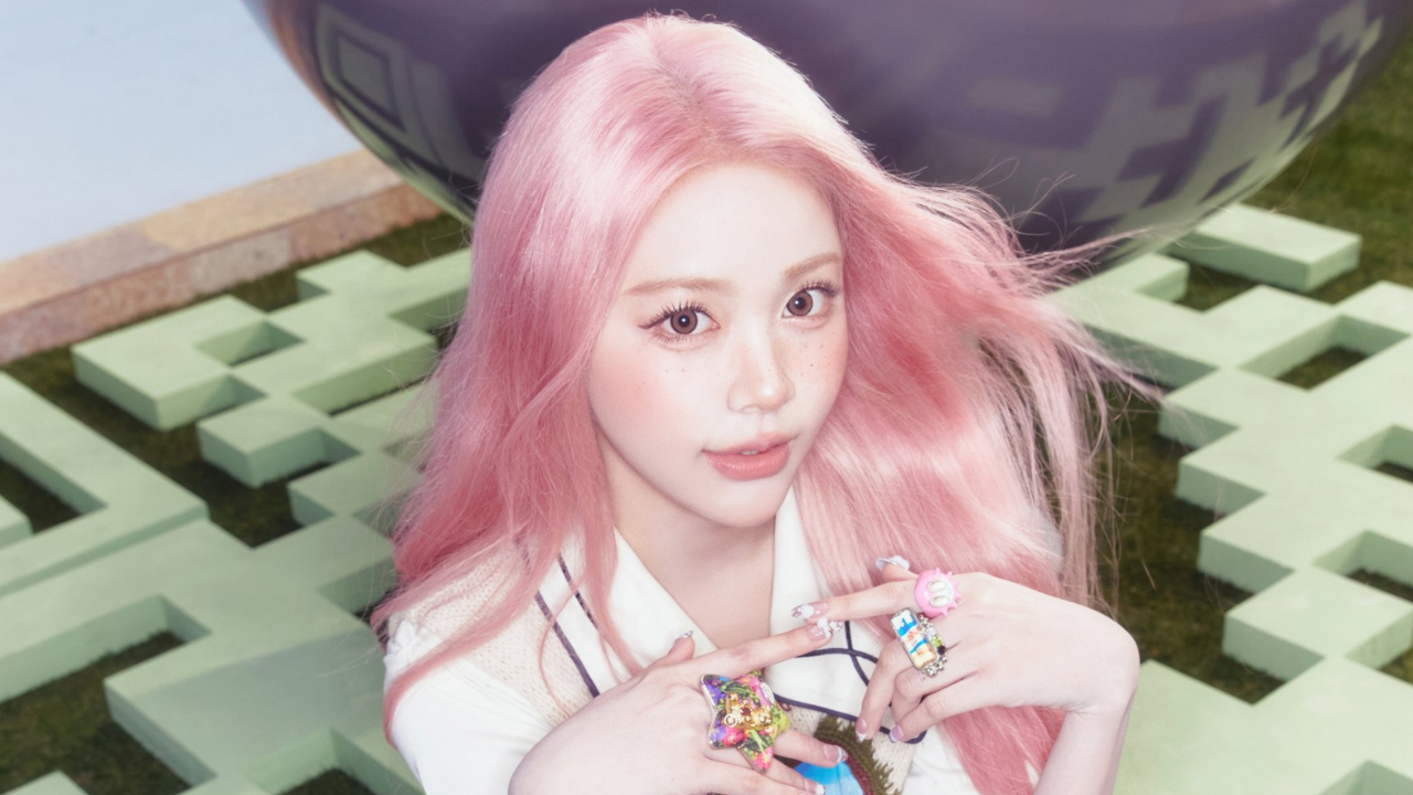 Carmen Hearts2Hearts Viral dengan Rambut Pink di Teaser Comeback RUDE!
