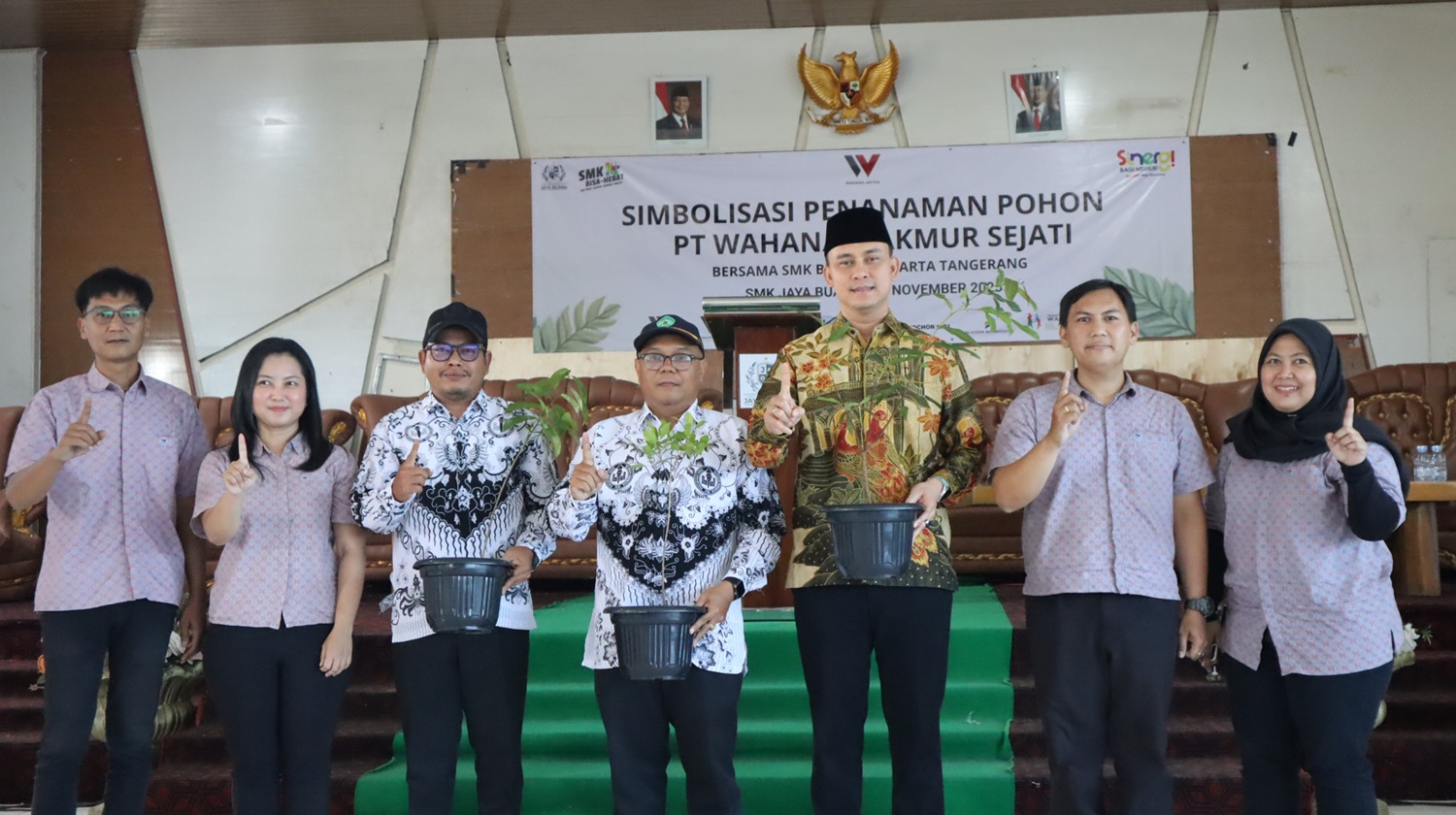 Rayakan Hari Guru, Wahana Honda Serahkan 2.000 Bibit Pohon untuk Sekolah Binaan