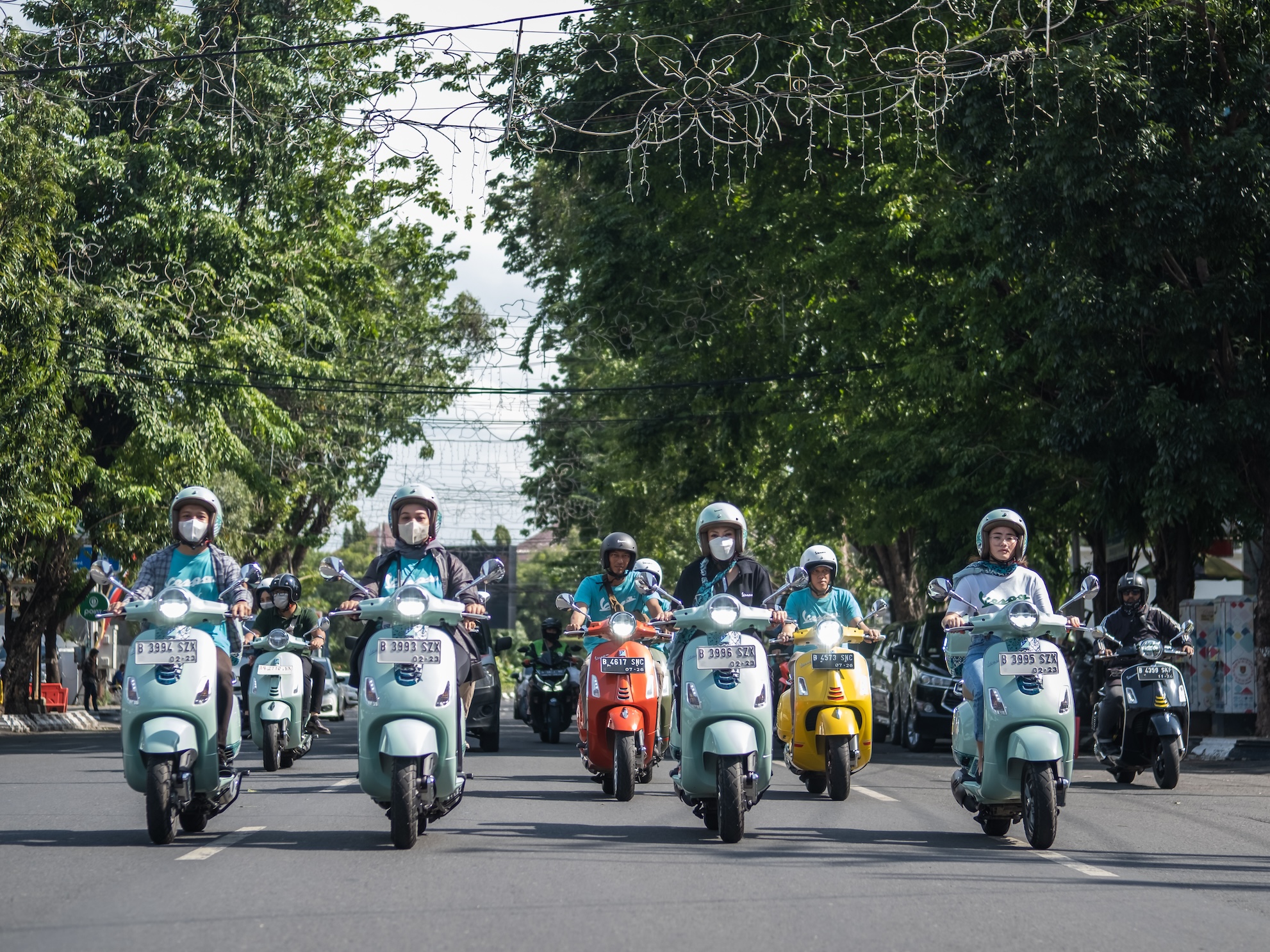 Begini Cara Vespa Lestarikan Budaya Batik di Hari Batik Nasional