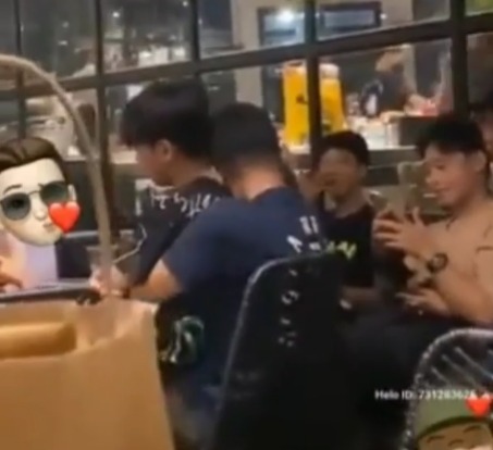 Viral Pasangan Pria Bermesraan di Kafe Pancoran, Polisi Turun Tangan