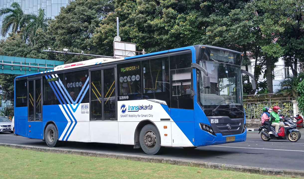Daftar Rute Transjakarta Dialihkan Imbas Demo 27 Agustus 2026, Stasiun Palmerah-Bundaran Senayan Terdampak