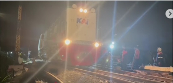 Evakuasi KA Pandalungan Rampung, Petak Stasiun Tanggulangin Sudah Bisa Dilewati 