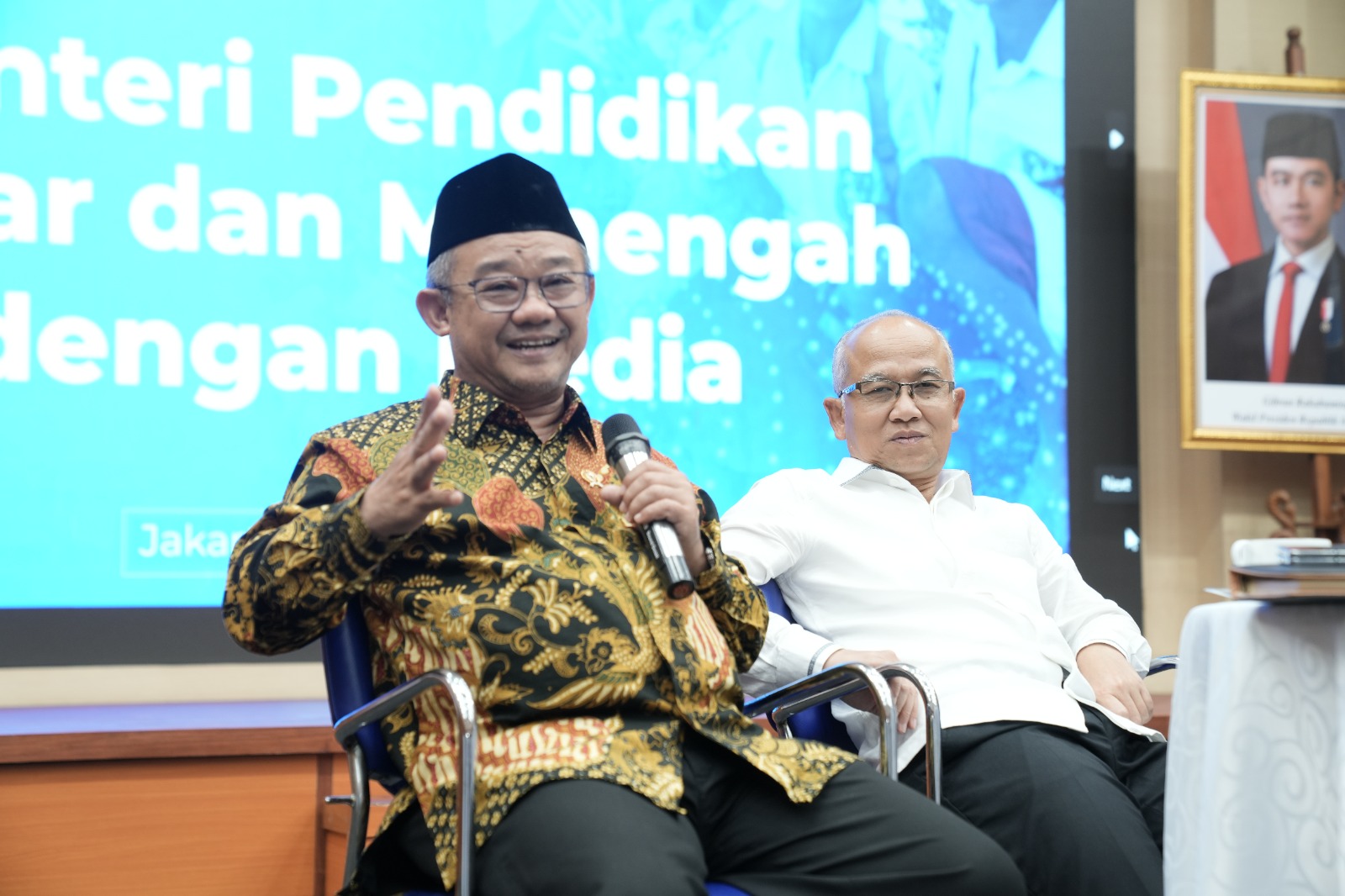 Alhamdulillah! Mendikdasmen Abdul Mu'ti Prioritas Kenaikan Gaji dan Kesejahteraan Guru dalam Program 100 Hari Kerja