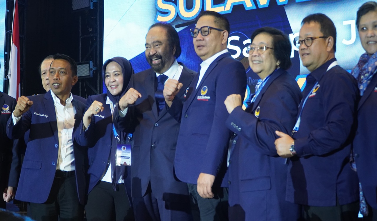 Surya Paloh Tutup Rakernas I NasDem di Makassar, Kobarkan Semangat Menuju Pemilu 2029