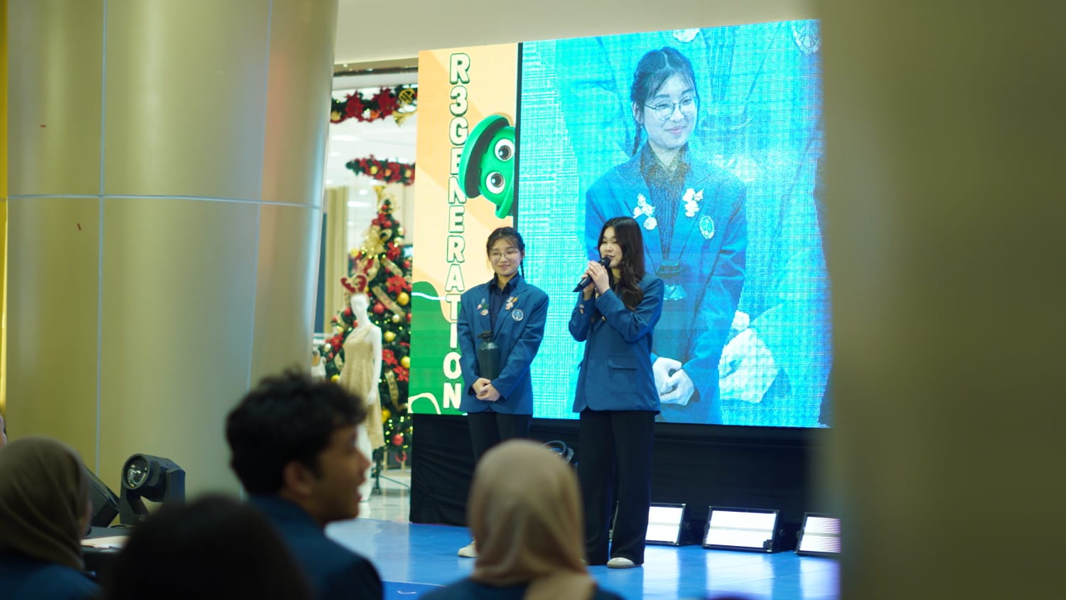 Mahasiswa FIKOM UKWMS Gaungkan Semangat 3R Lewat Workshop Trash to Treasure Bersama Komunitas I’m Not Trash