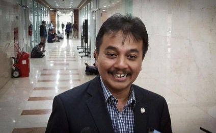 Ditetapkan Tersangka Dalam Kasus Ijazah Jokowi, Ini Tanggapan Roy Suryo