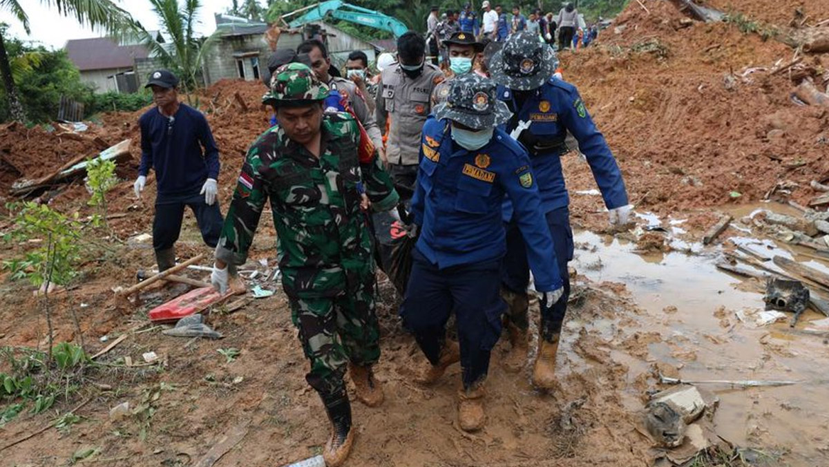 35 Warga Korban Tanah Longsor Natuna Masih Dalam Pencarian, PNPB: Cuaca Picu Longsor Susulan