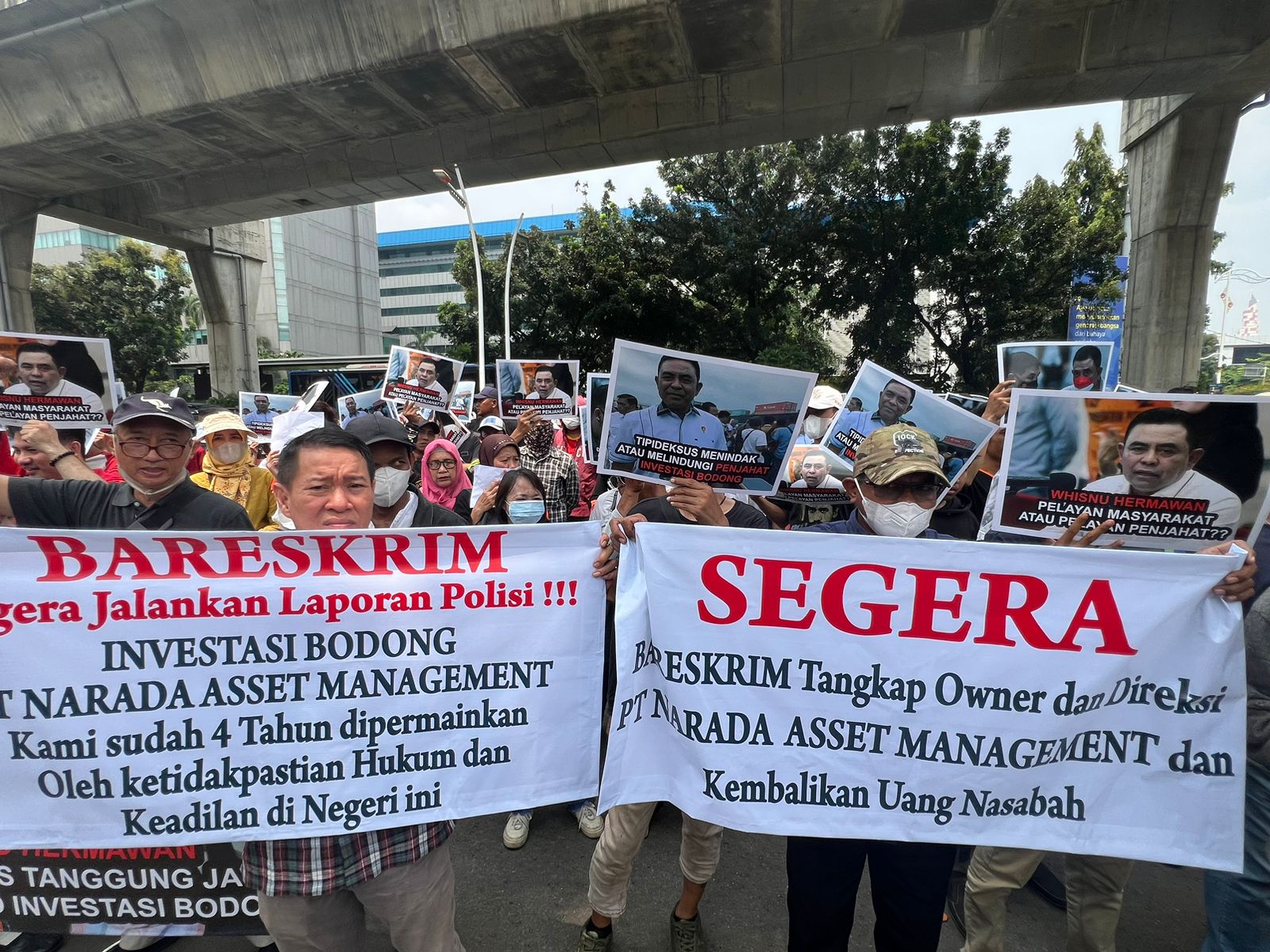 Ratusan Korban Investasi Bodong Berdemo di Mabes Polri, Tuntut Dirtipideksus Dicopot