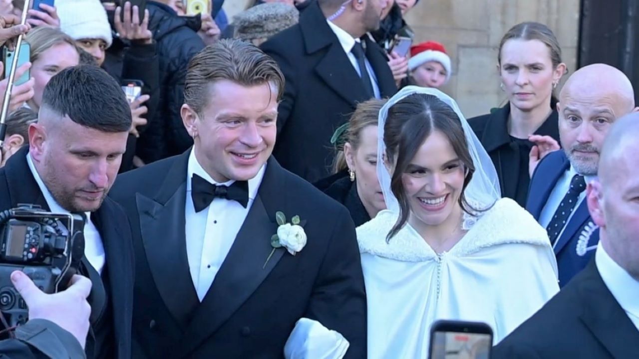 Gordon Ramsay Mantu: Holly Ramsay Resmi jadi Ny. Adam Peaty 