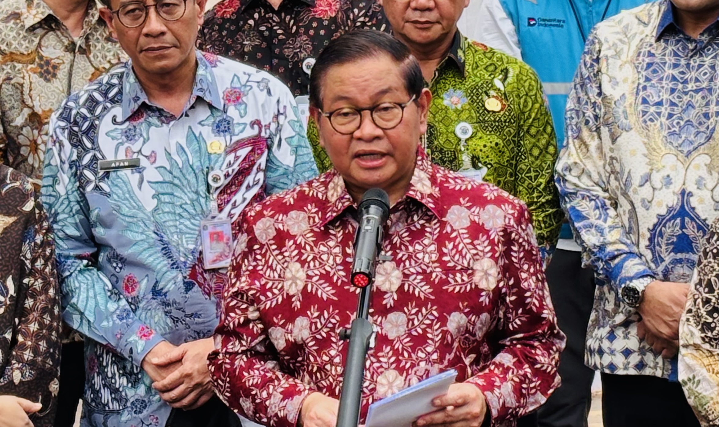 Pramono Targetkan Jakarta Bebas Kabel Semrawut dalam 5 Tahun