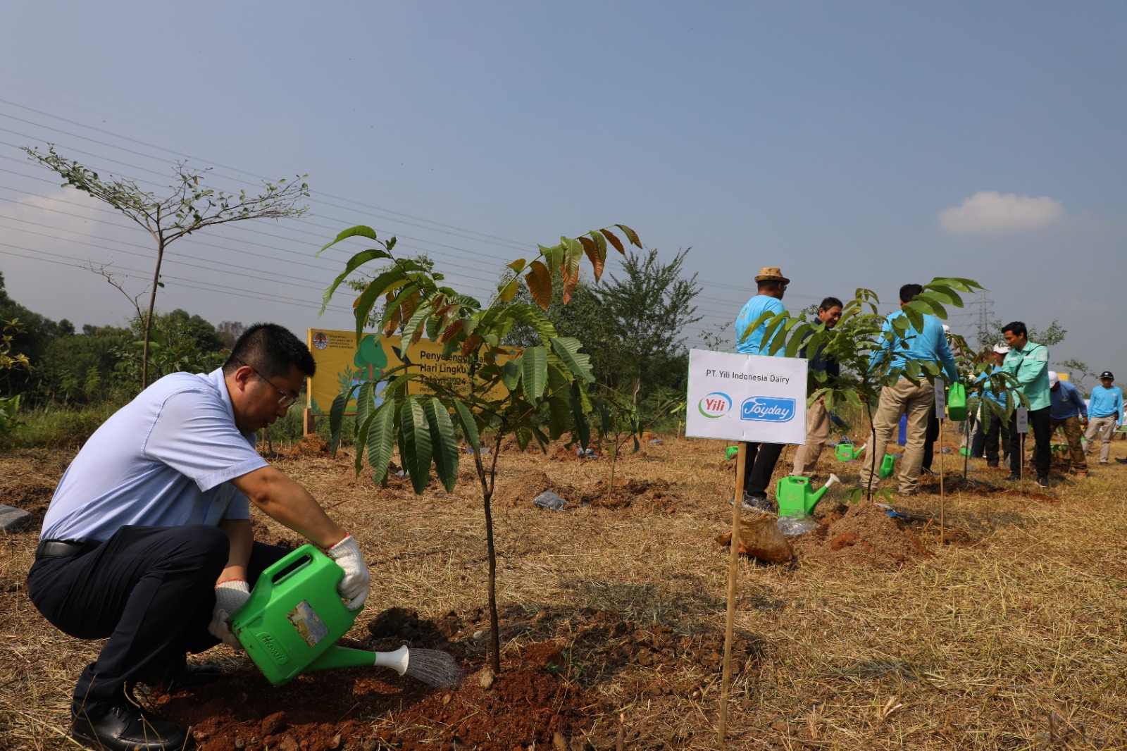 Dukung Pencapaian Zero Net Emission, Es Krim Joyday 1.000 Tanam Pohon di Kawasan Industri Deltamas