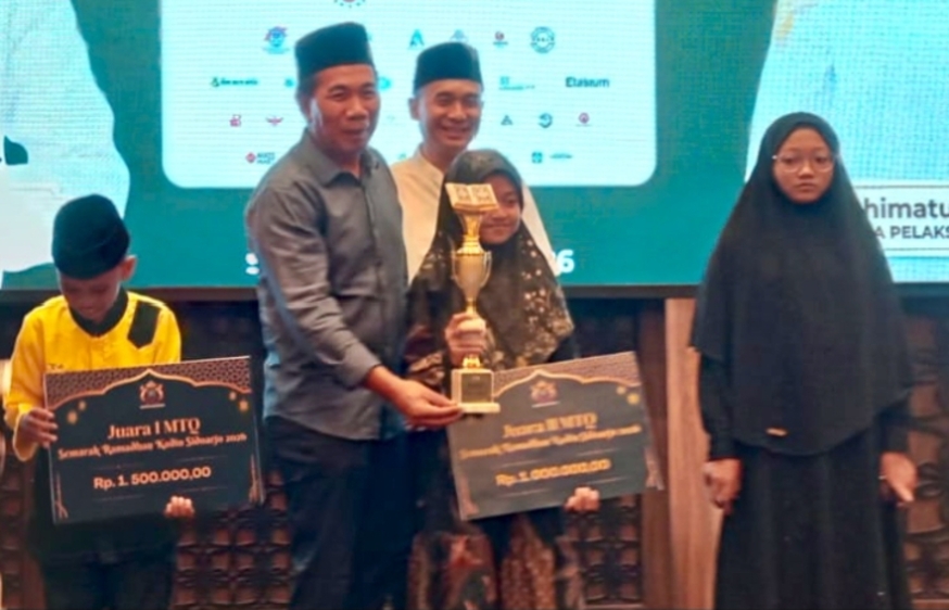 Kadin Sidoarjo Santuni 60 Anak Yatim, Buka Puasa, dan Bersalawat