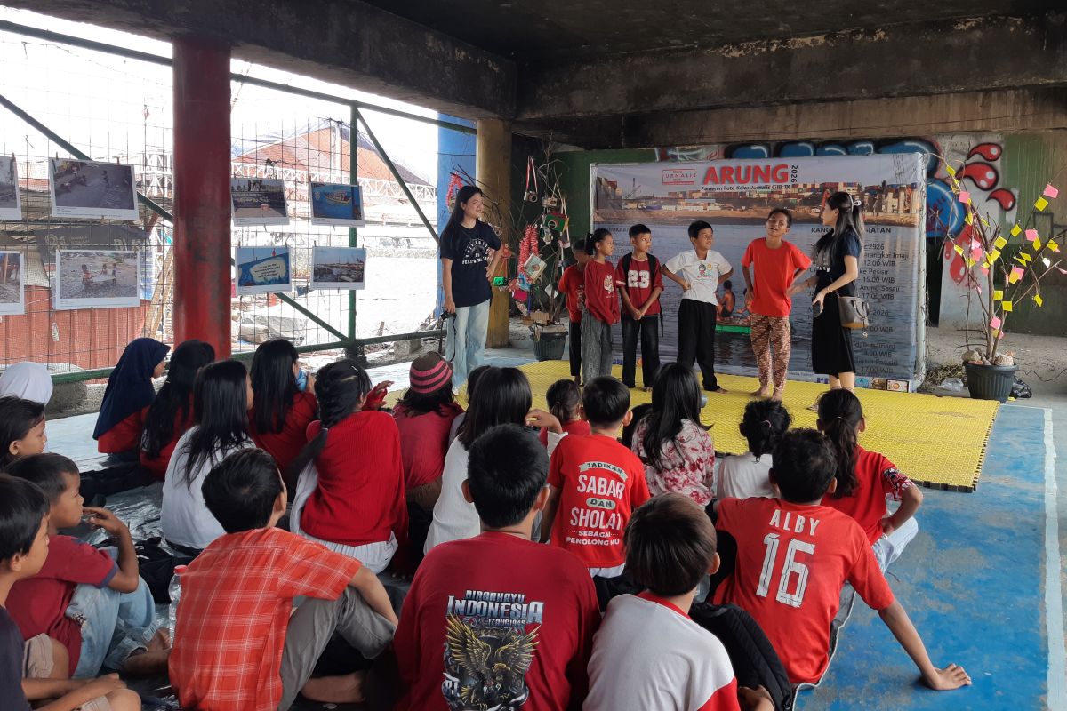 MIKOM UPH Gelar Workshop Jurnalistik Digital bagi Anak-Anak di Kampung Nelayan Cilincing