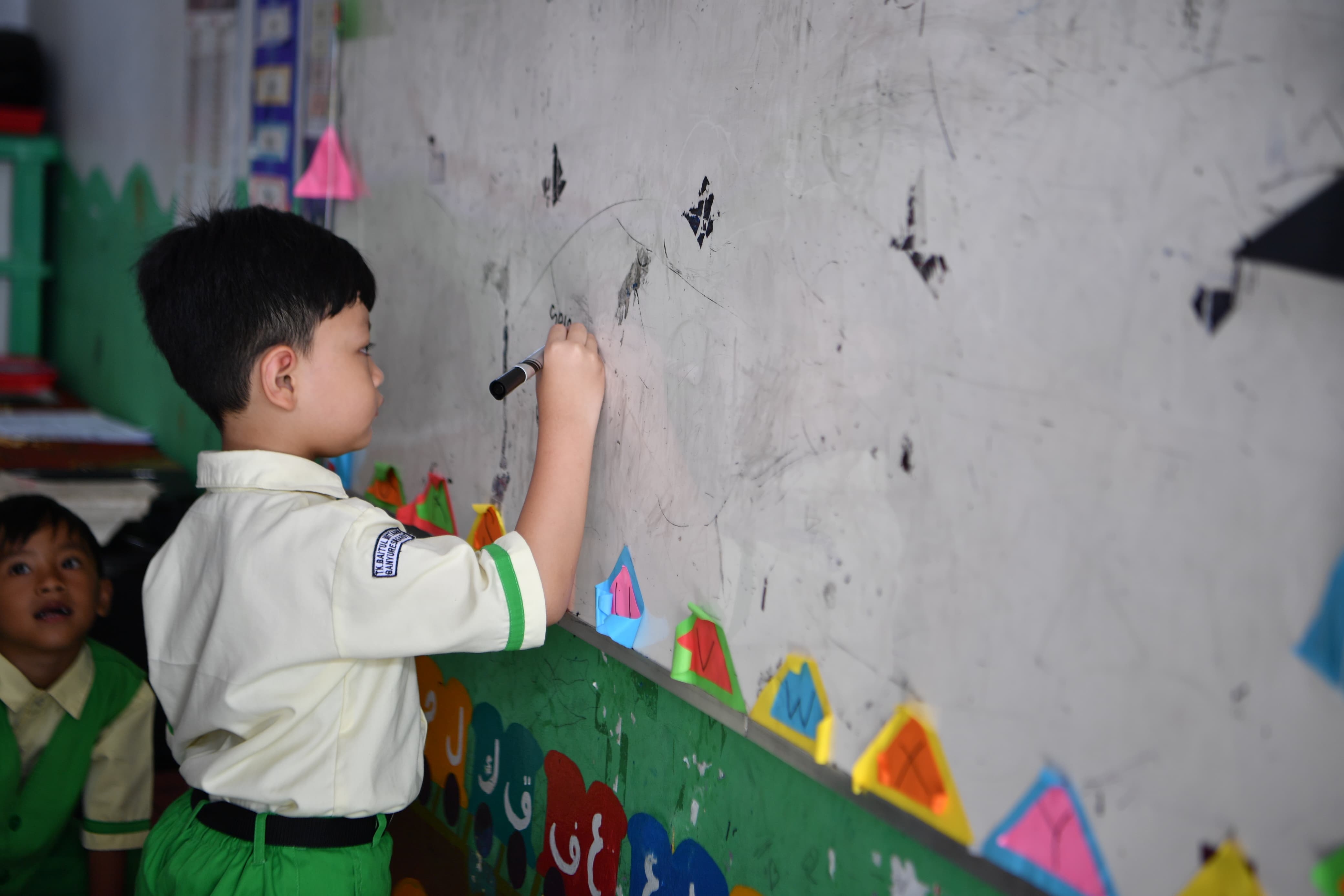 PAUD Masuk Wajib Belajar 13 Tahun, Otak Anak Lebih Siap Sebelum Masuk SD