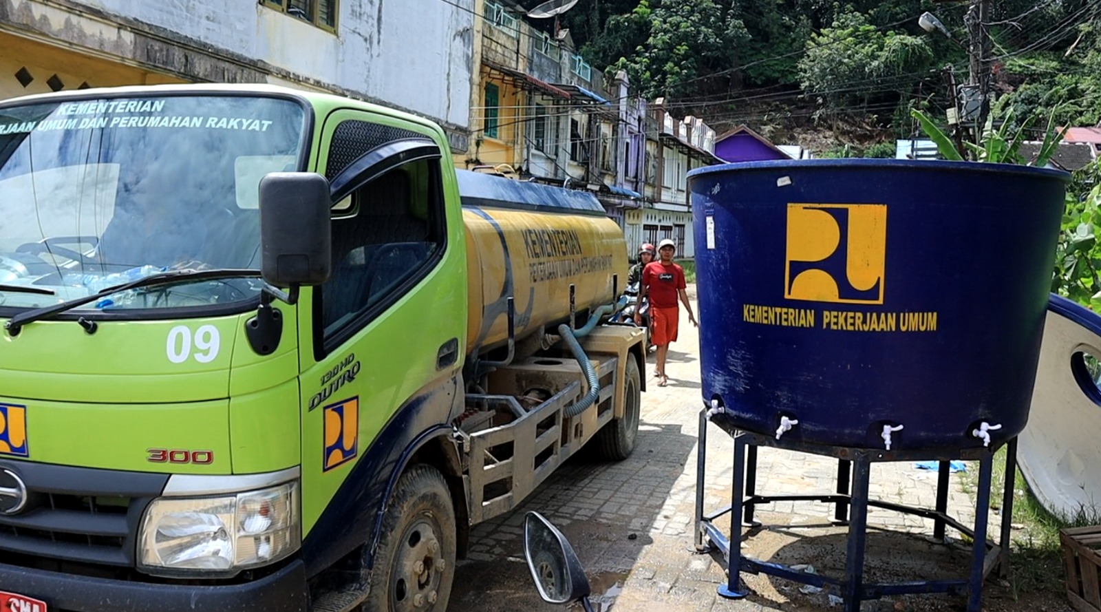 Andalkan Tangki dan Tandon, PDAM Kabupaten Tapanuli Tengah Salurkan Air Bersih ke Warga 