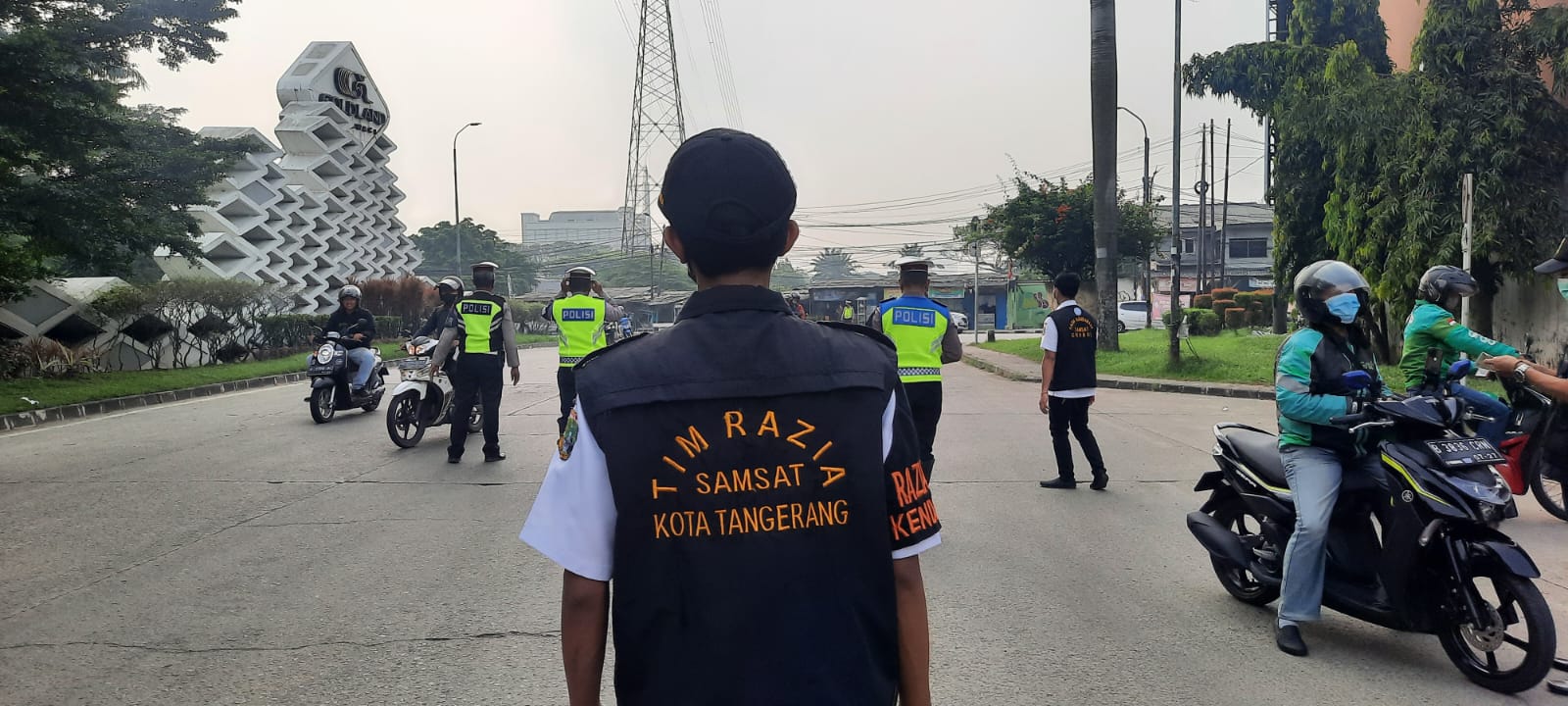 Pajak Kendaraan Bermotor Telat Bayar? Awas Kena Razia Samsat Cikokol di Kota Tangerang