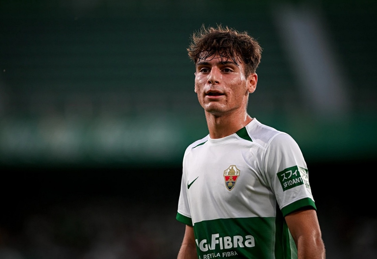 Real Madrid dan Como Rebutan Rodrigo Mendoza, Sebagus Apa?