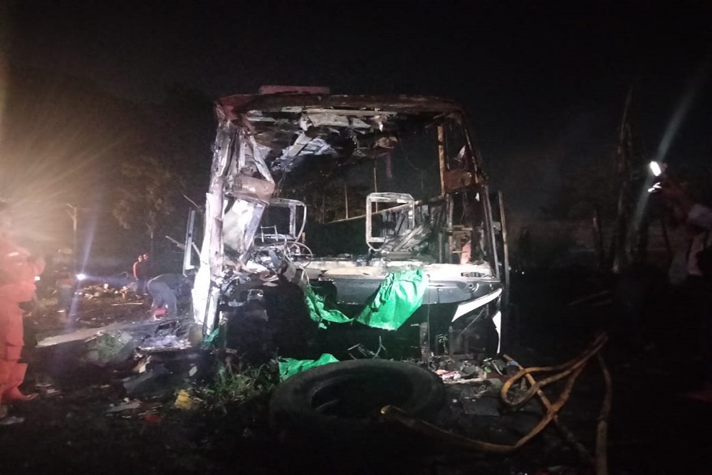 Kebakaran Bus Bekas di Jakarta Barat, 20 Bus Ludes Dilalap Api