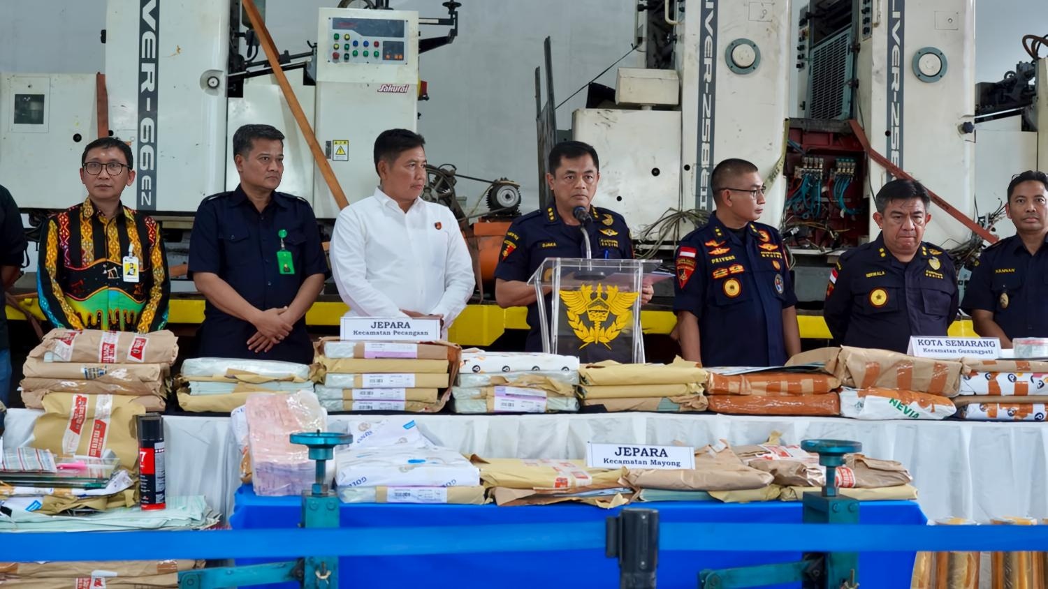 Sinergi Bea Cukai-BAIS TNI Bongkar Sindikat Jutaan Pita Cukai Ilegal di Semarang dan Jepara