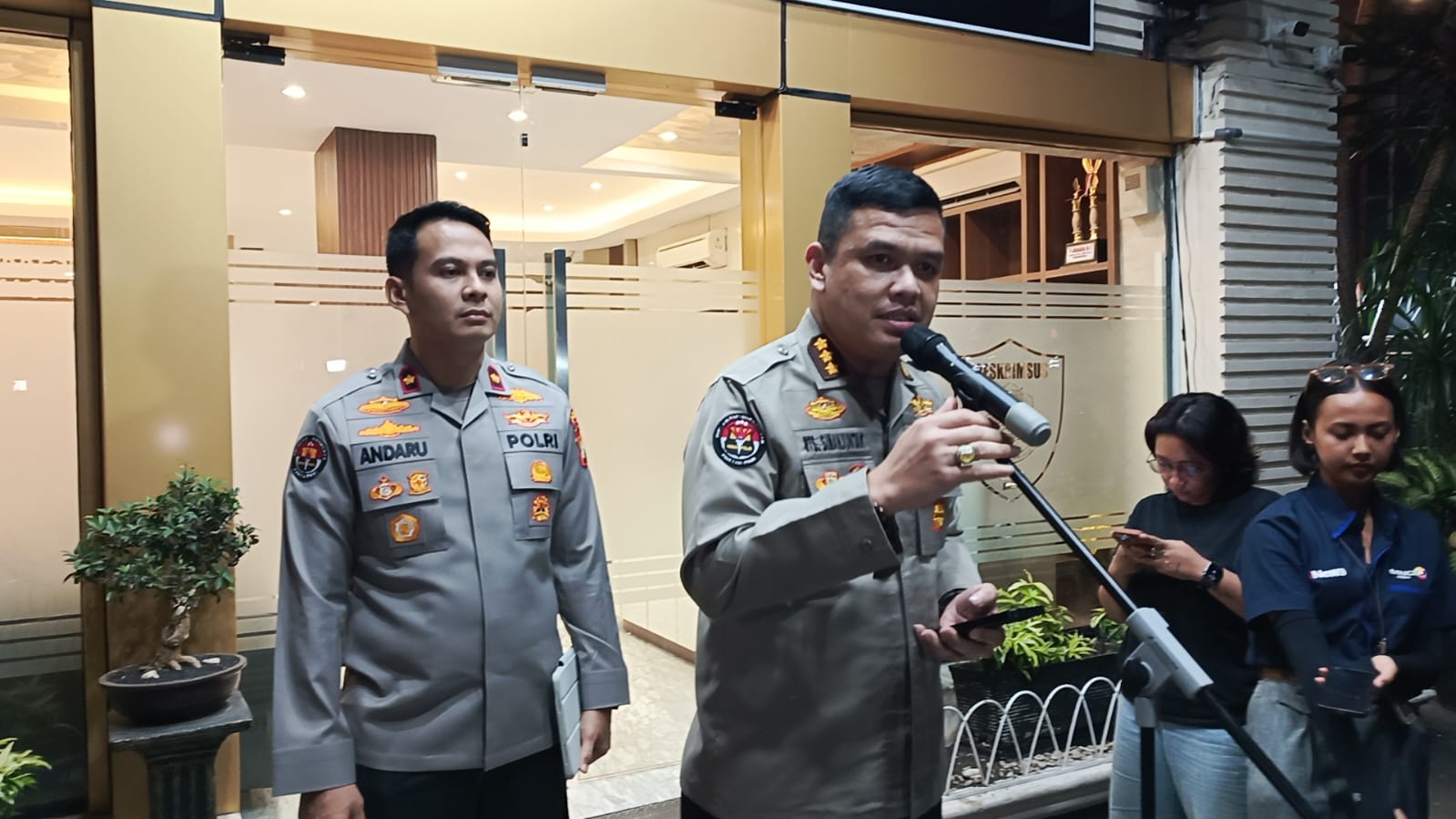 Gak Enak Badan, Pemeriksaan Richard Lee Sebagai Tersangka Tak Sampai Kelar