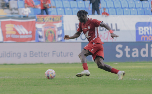 PSM Makassar vs PSBS Biak 1-1: Balotelli Pupuskan Kemenangan Badai Pasifik