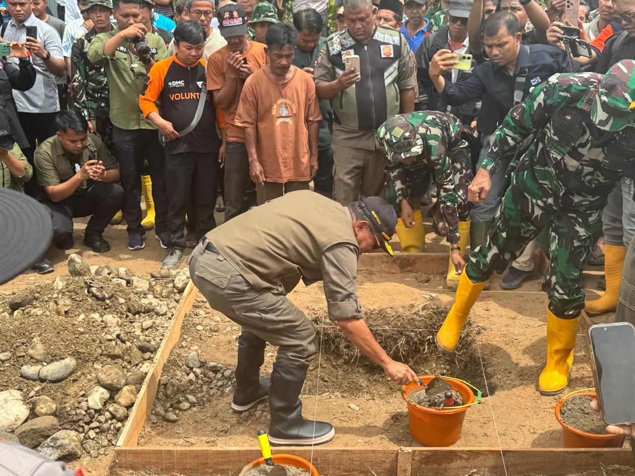 Pemerintah Mulai Pembangunan Huntara bagi Warga Terdampak Banjir-Longsor Sumatera Barat