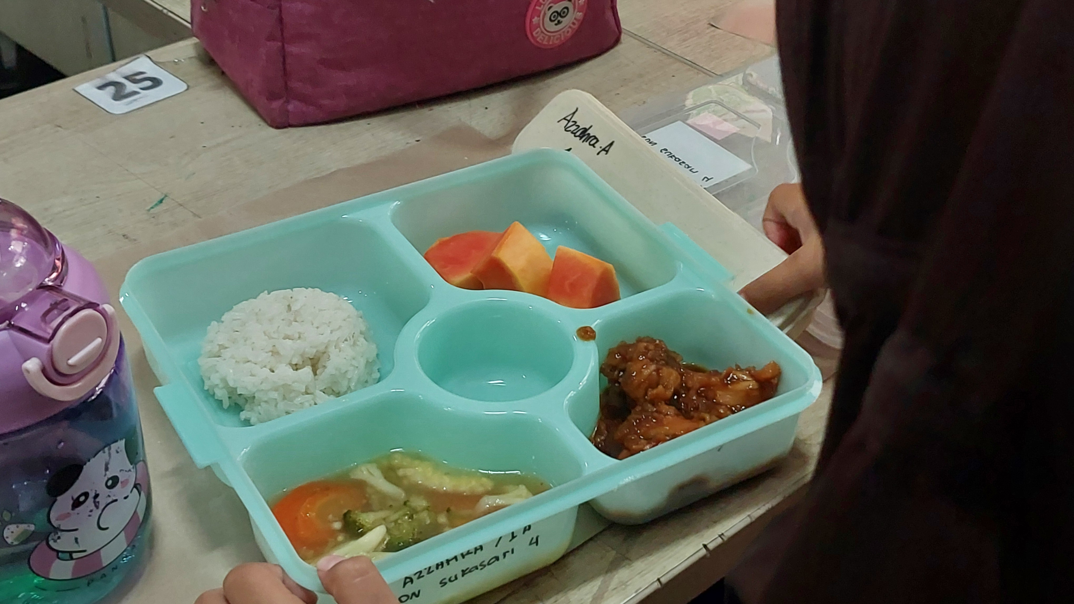 Siswa Kurang Suka Rasa Menu Makan Bergizi Gratis, Ahli Gizi Harus Berinovasi