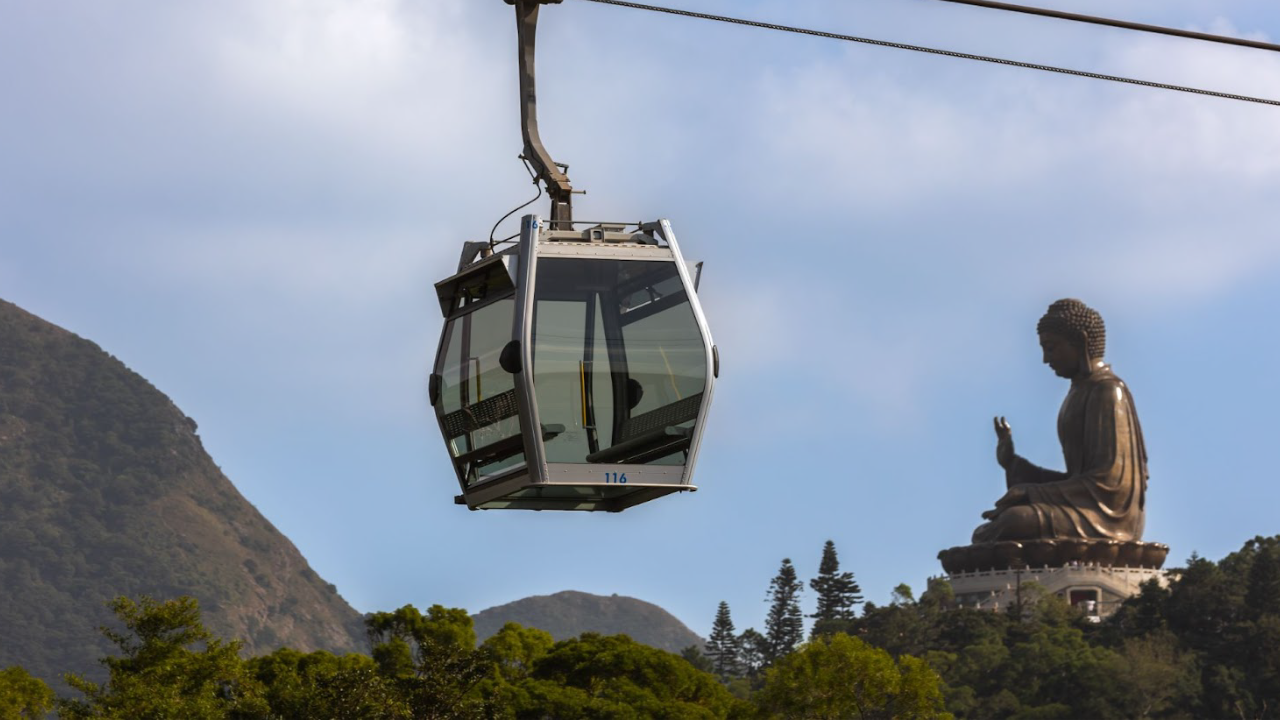 Ngong Ping 360 Siap Jadi Pusat Wisata Ikonik di Hong Kong, Pengunjung Bisa Rayakan Big Occasion Lewat Wahana Kereta Gantung Terbaik Dunia