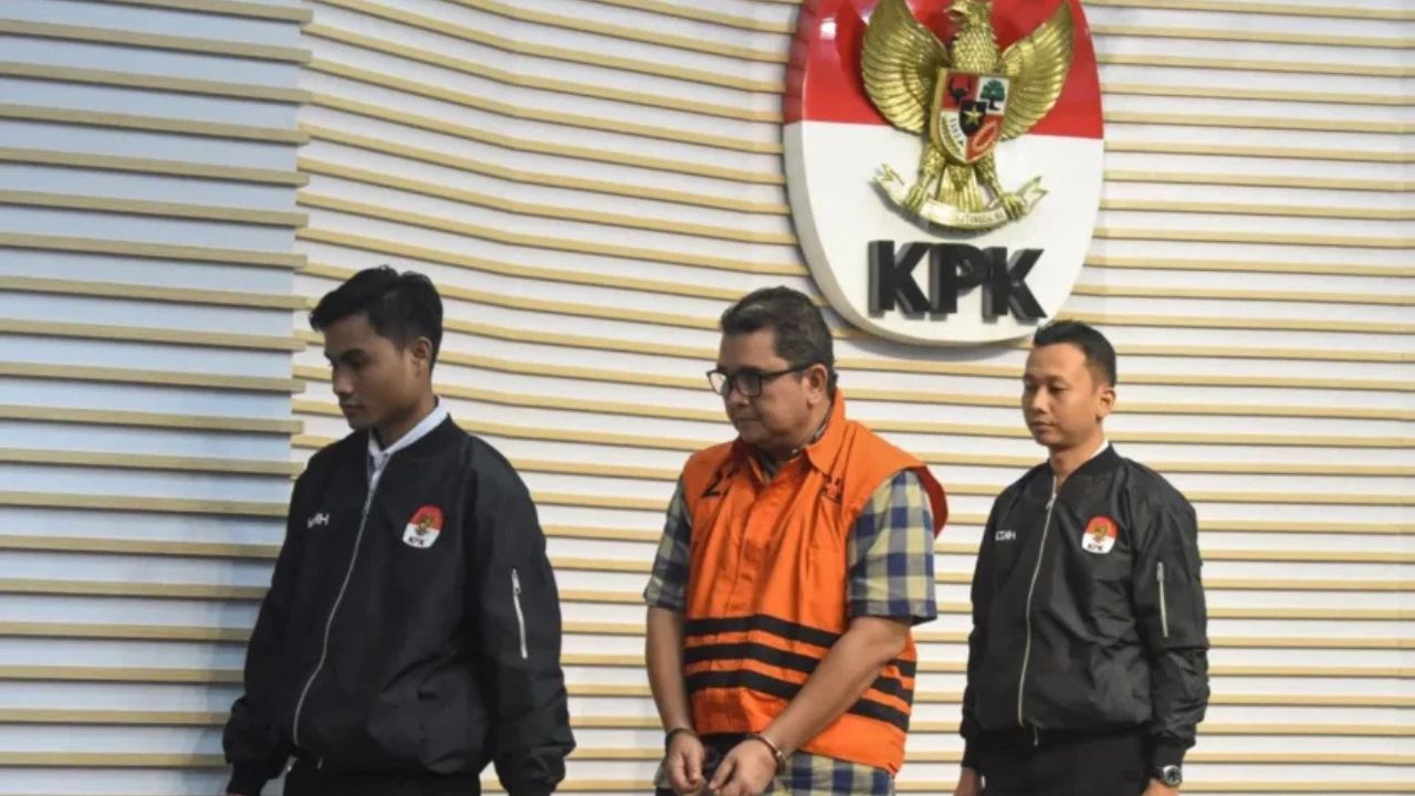 KPK Tahan Eks Dirut PT PGN Hendi Prio Santoso Tersangka Korupsi Jual Beli Gas