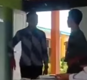 Heboh Video Oknum Guru di Poso Tendang dan Tampar Muridnya di Kelas, Aksinya Viral Tuai Hujatan