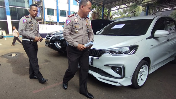 3 Orang Pelaku Balap Liar Mobil di Senayan Ditindak, Mobil Disita Pihak Kepolisian