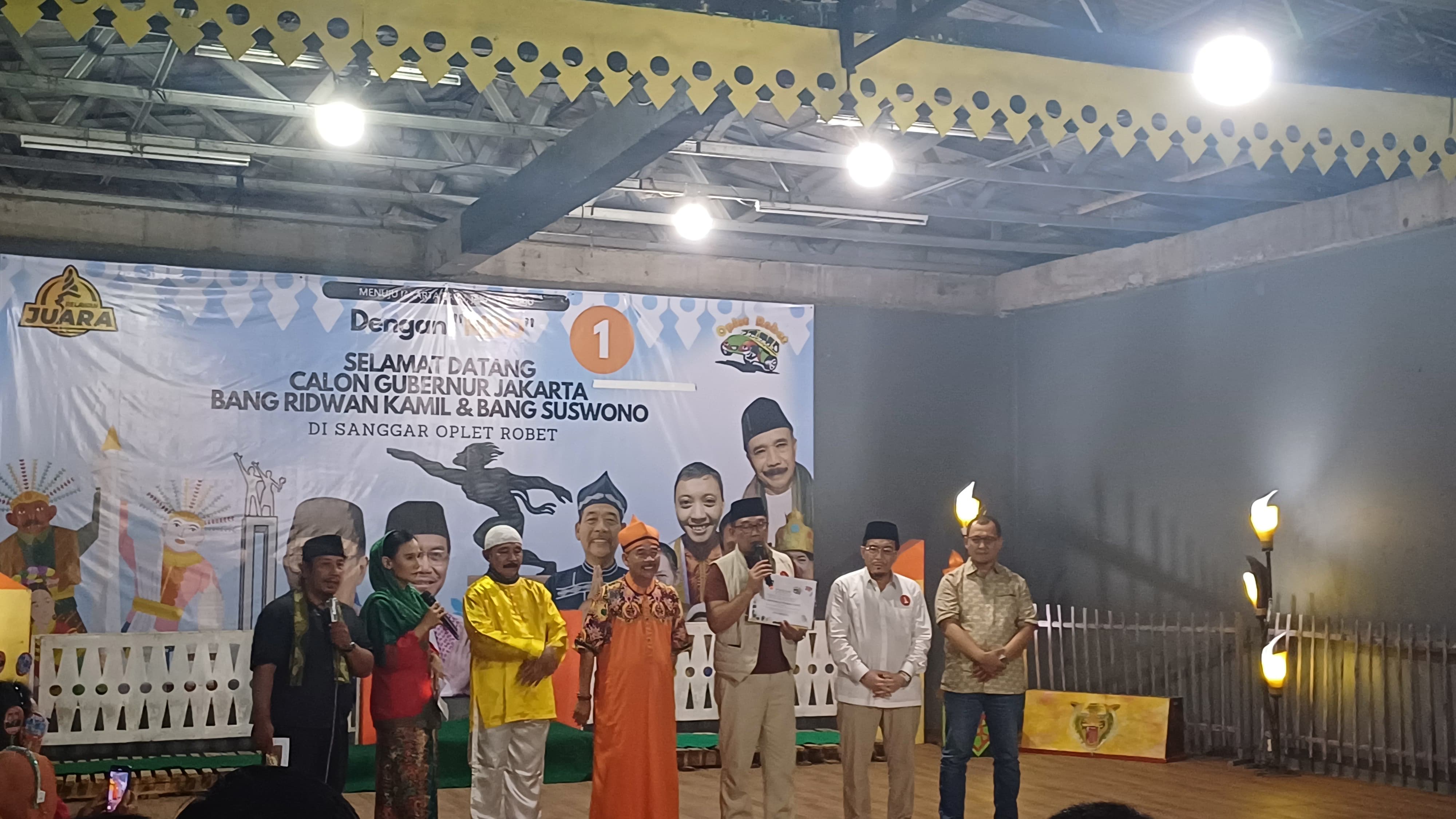 Kunjungi Sanggar Oplet Robet, Ridwan Kamil Dapat Julukan Ini dari Seniman Betawi