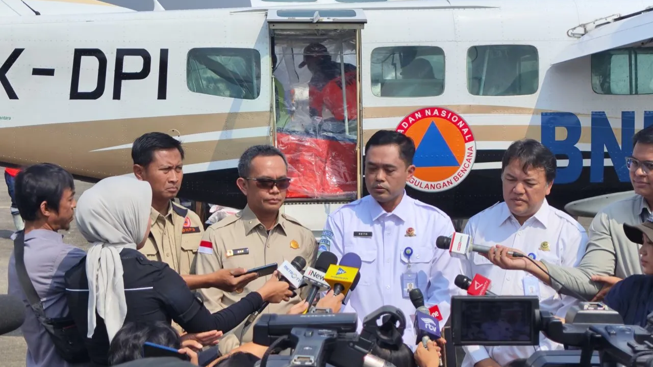BMKG dan BNPB Gencarkan Modifikasi Cuaca 24 Jam Nonstop demi Kurangi Risiko Bencana di Jabodetabek