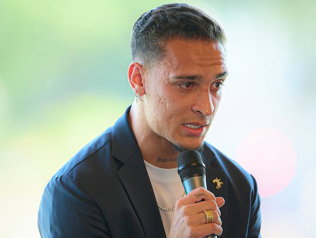 Antony Diresmikan Real Betis, Bongkar Kisah Pilu di Man United