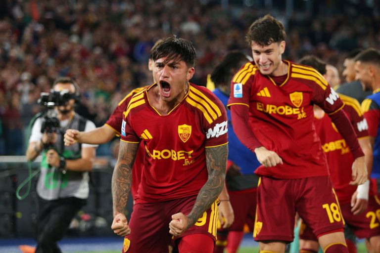 AS Roma vs Genoa 2-0: Giallorossi Akhiri Paceklik Kemenangan