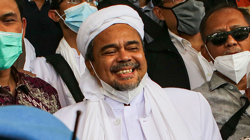 Tak Relevan! Habib Rizieq Sihab Cabut Gugutan soal Pelarangan Umrah, Kuasa Hukum Buka Suara