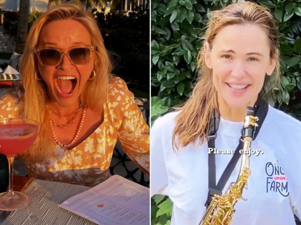 Reese Whiterspoon Ulang Tahun, Jennifer Garner Mainkan Saksofon You Are My Sunshine
