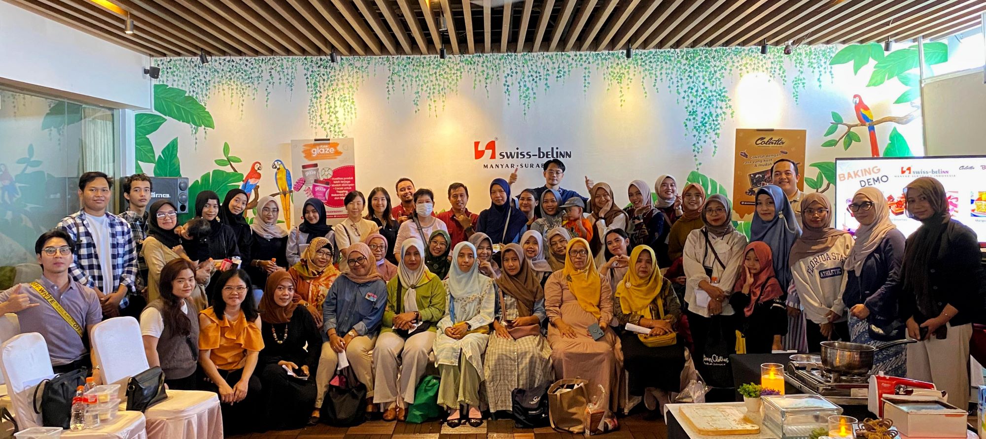 Swiss-Belinn Manyar Surabaya: Hadirkan Baking Demo dengan Kreasi Trend Dessert Buah Musim