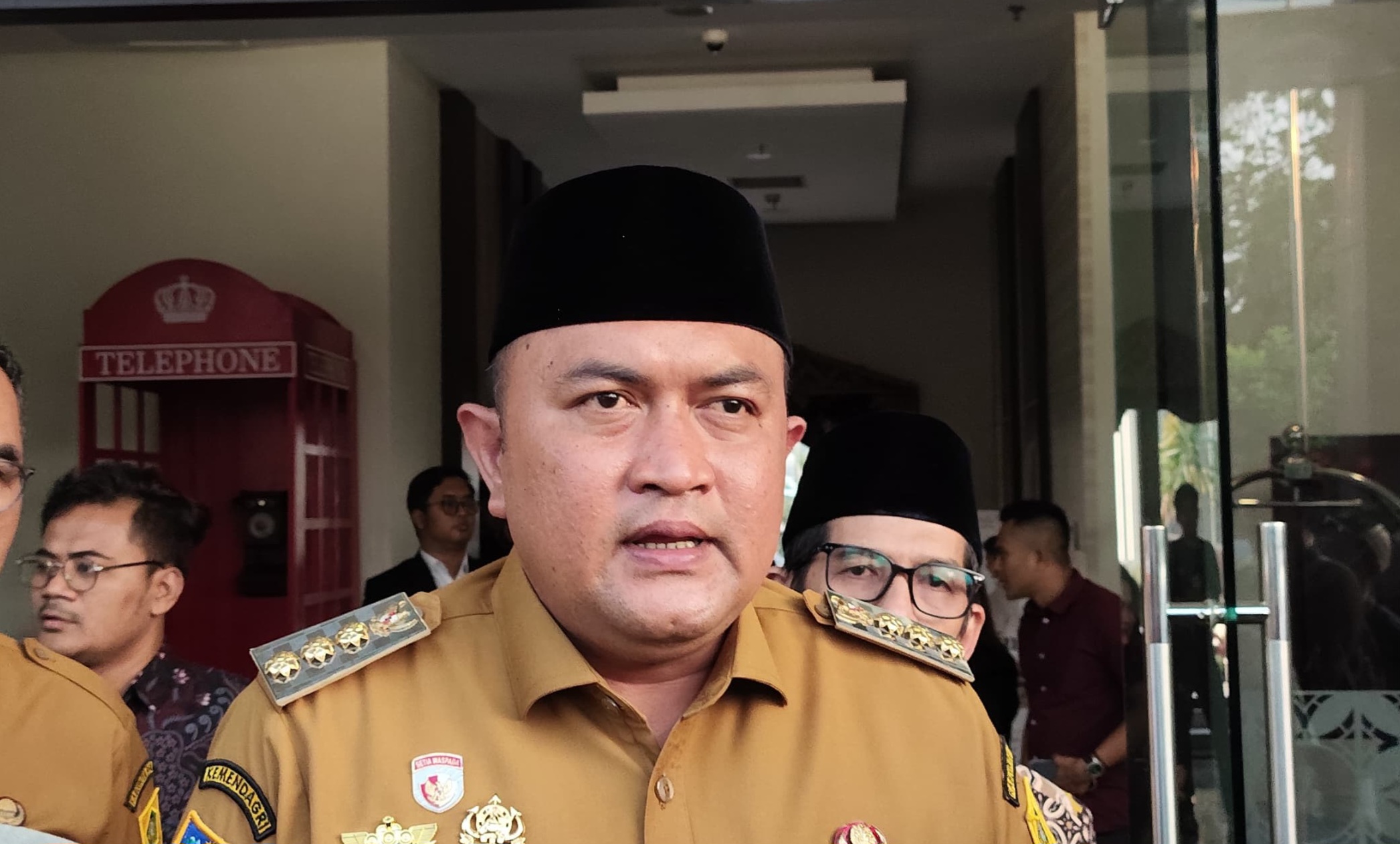 Hadapi Musim Pancaroba, Pemkab Bogor Buka Saluran Air di Titik Rawan