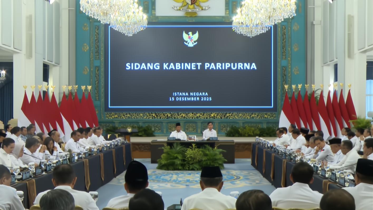Prabowo Apresiasi Kerja Keras Menterinya Tangani Banjir Sumatera: Kecuali Bupati yang Tinggalkan Rakyatnya!