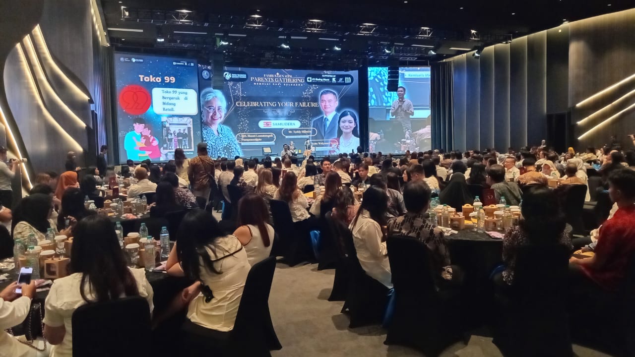 Parents Gathering UC Family Business Angkatan 14 Mengangkat Tema Bisnis yang Dimulai Dari Keluarga