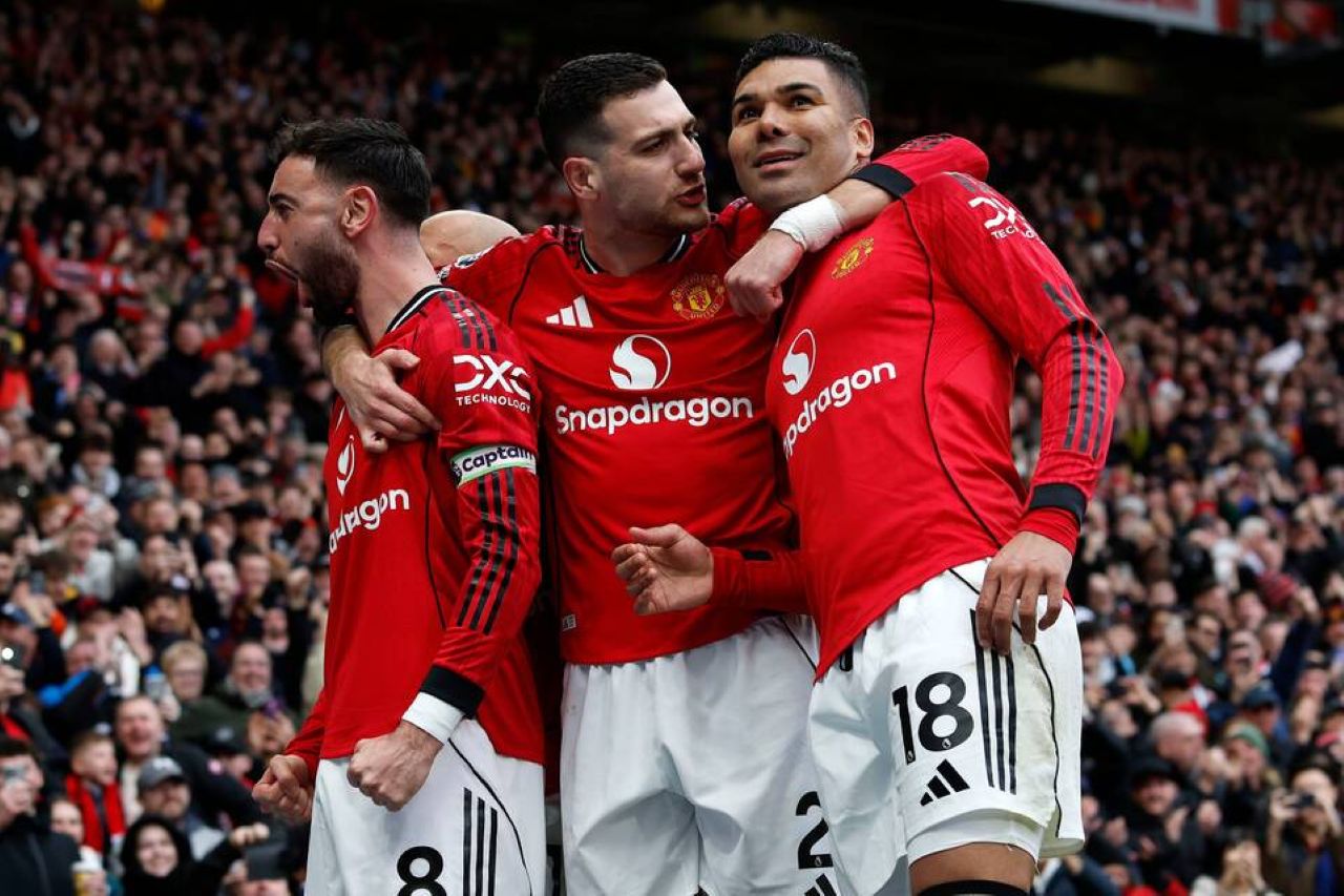 Man United vs Aston Villa 3-1, Setan Merah Amankan Tiga Besar!