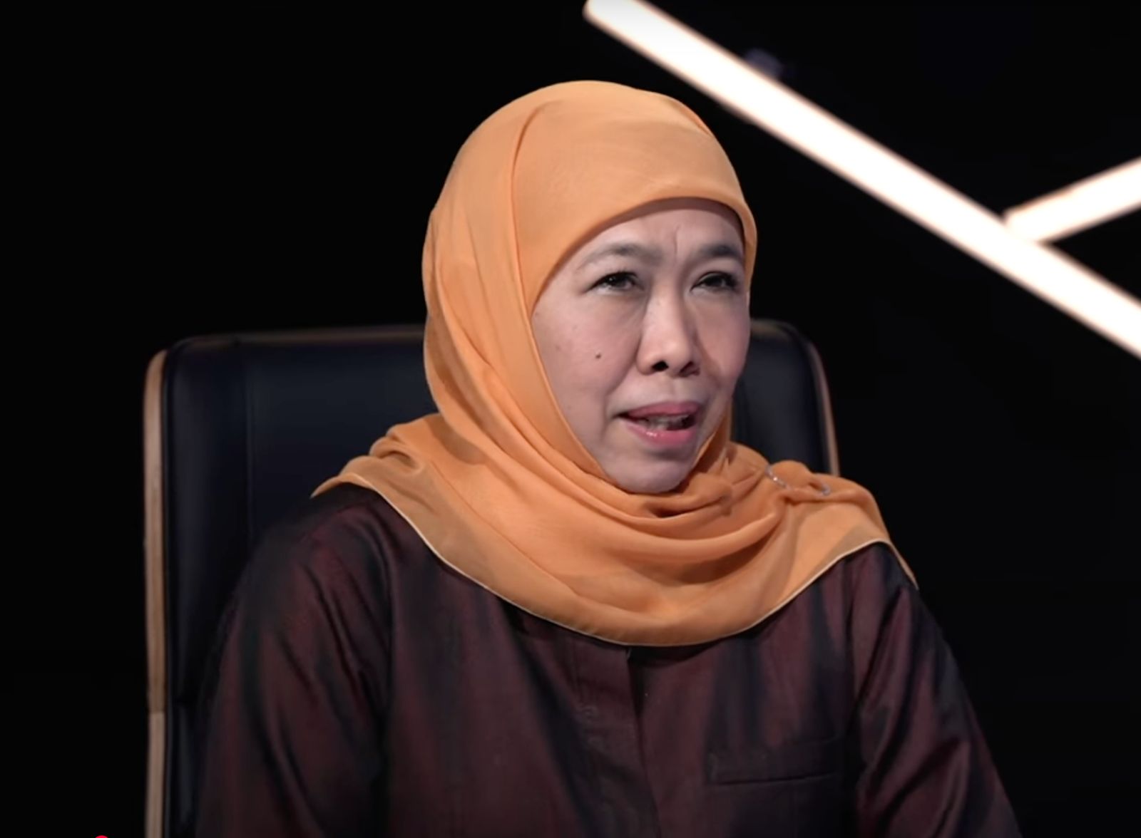 Khofifah Tanggapi Isu Lama soal Rivalitas dengan Risma