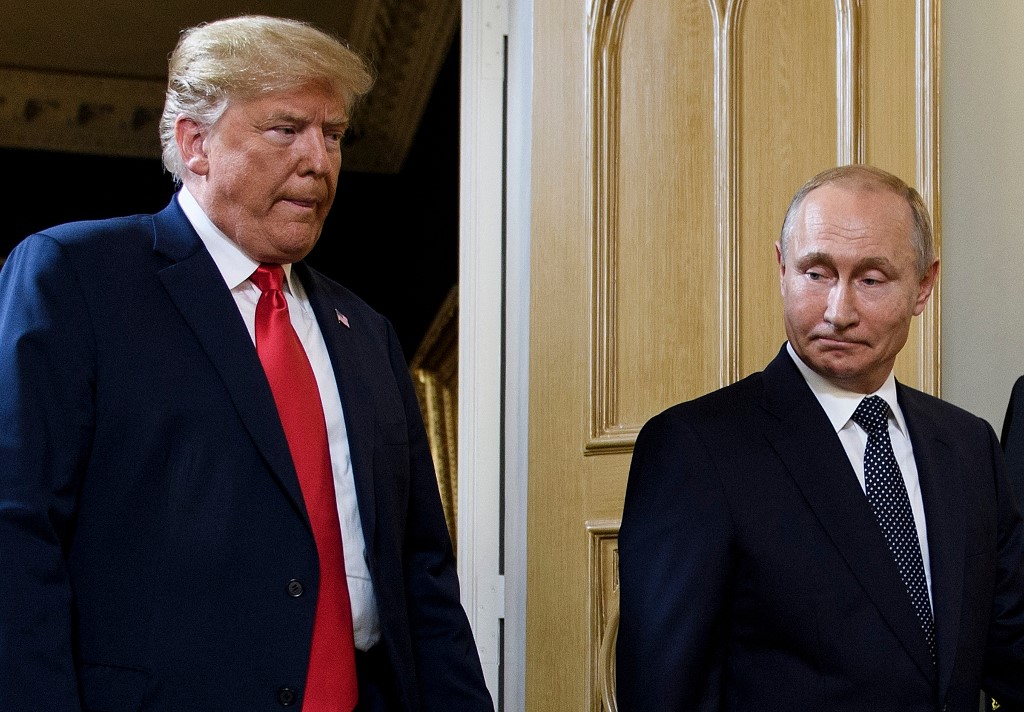 Trump dan Putin Berbincang di Telepon, Sepakat Mulai Perundingan Damai Perang Rusia-Ukraina