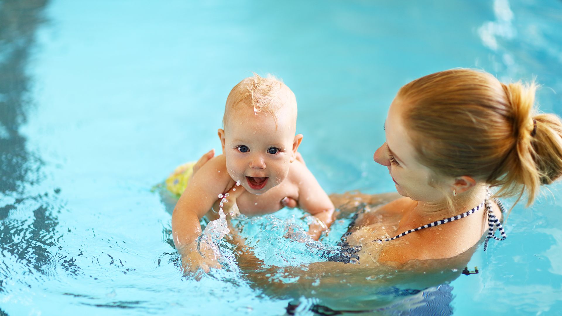 Manfaat Berenang untuk Bayi dan Cara Aman Memulainya