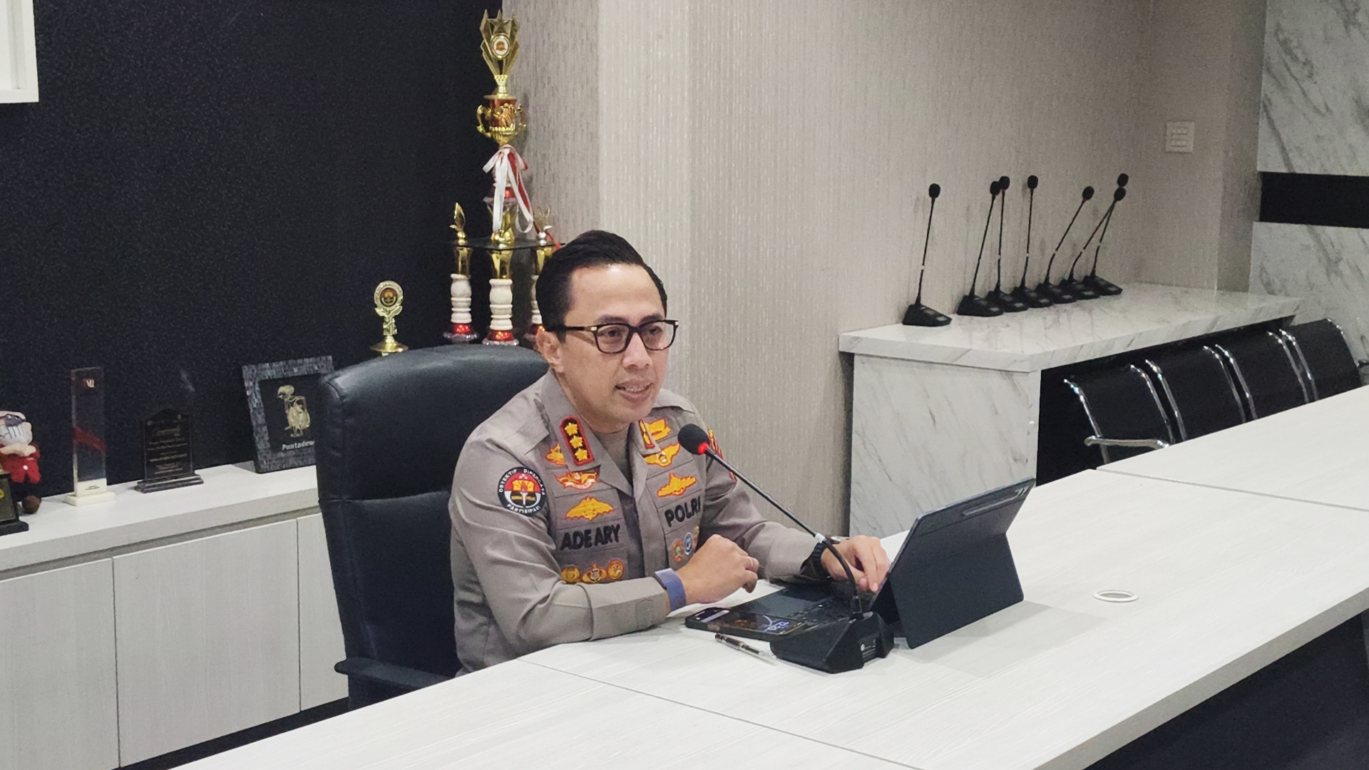 Modus Dituduh Tabrak Lari, Motor dan Ponsel Milik Pemuda di Jaksel Raib Dibawa Kabur