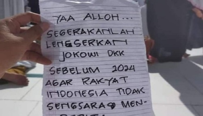 Ada Secarik Kertas di Depan Ka'bah yang Isinya Ingin Jokowi Lengser, Guru Besar Unair Bilang Begini