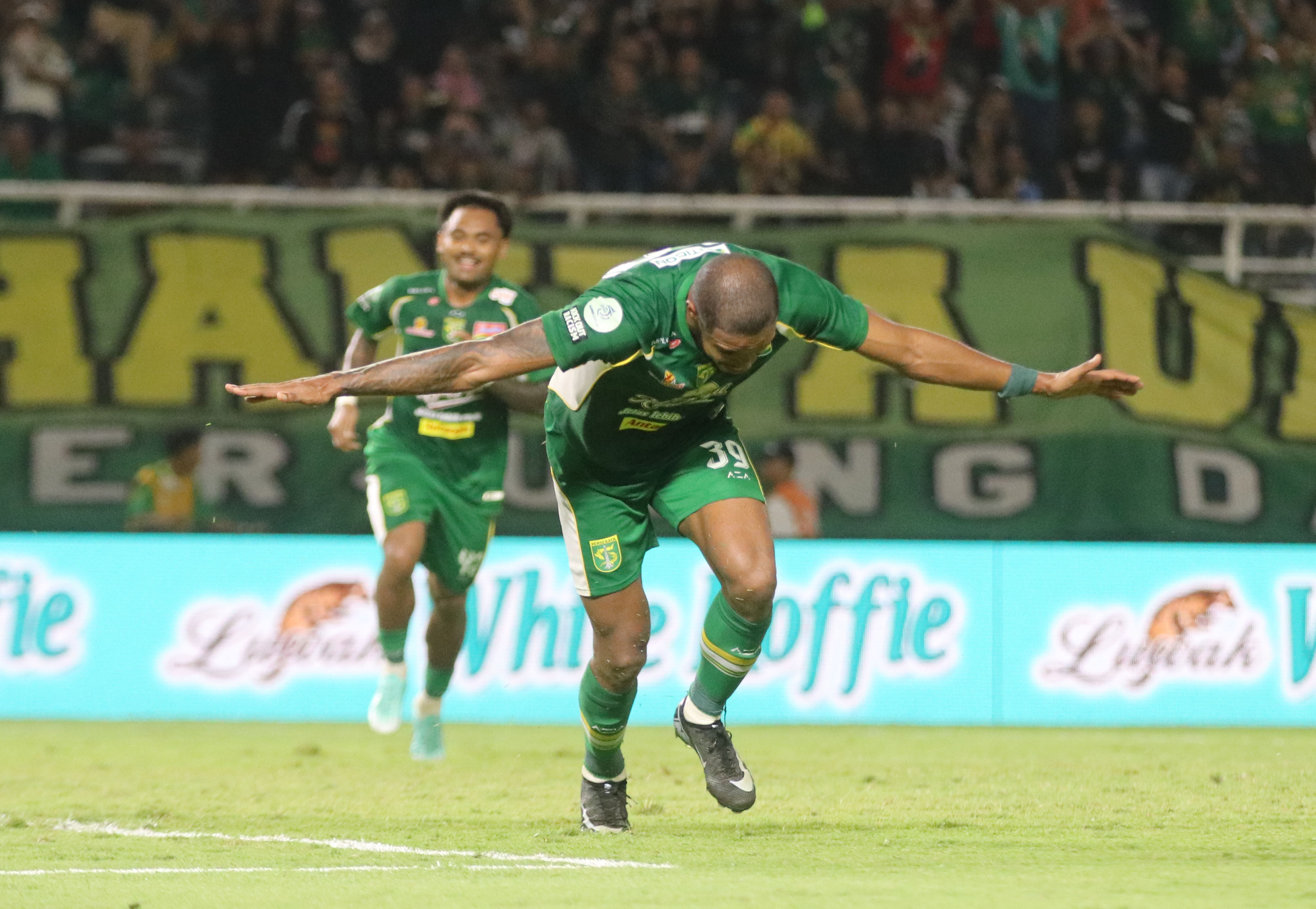 Persebaya vs PSIM 1-0, Penyelamat Itu Bernama Alex Martins!