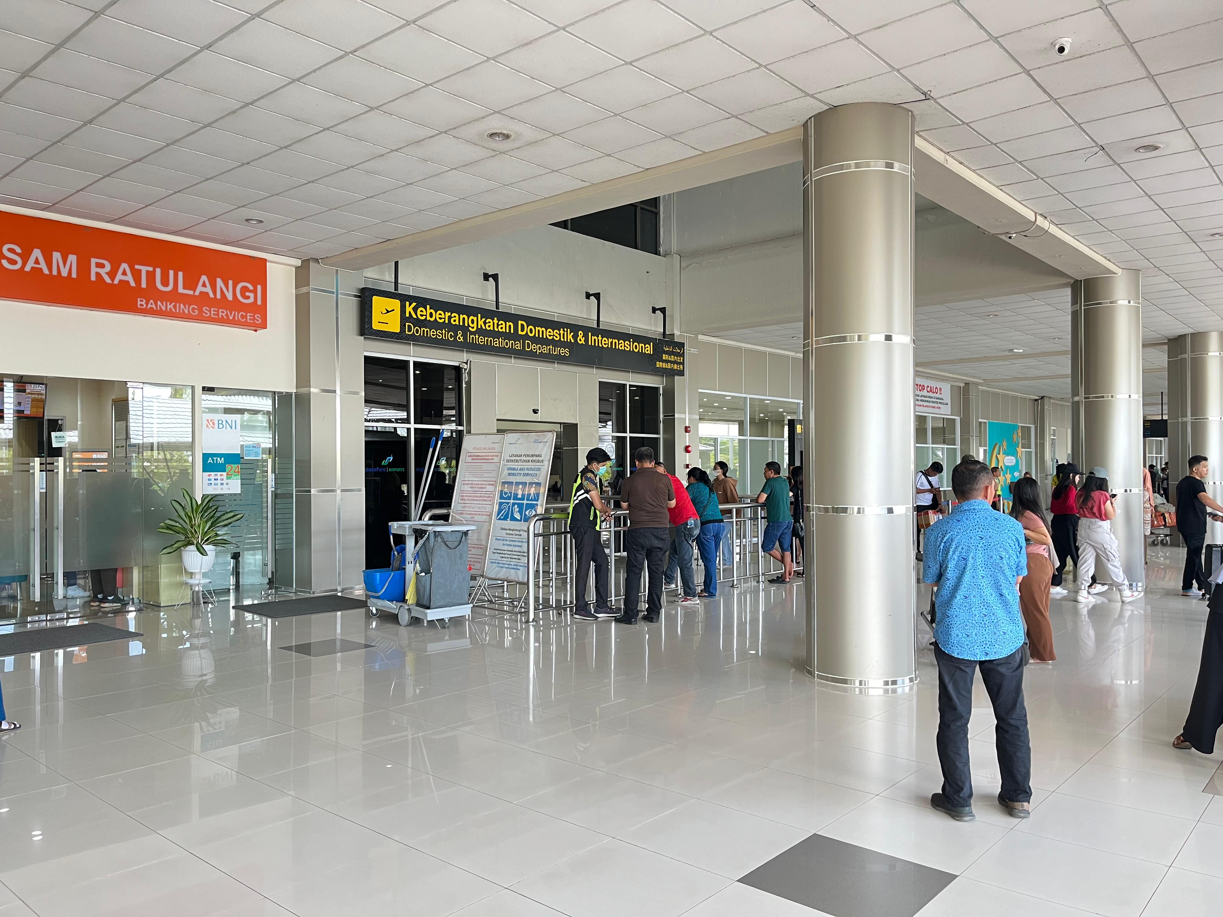  Bandara Sam Ratulangi Beroperasi Normal, Masih Terus Pantau Perkembangan Aktivitas Gunung Ruang