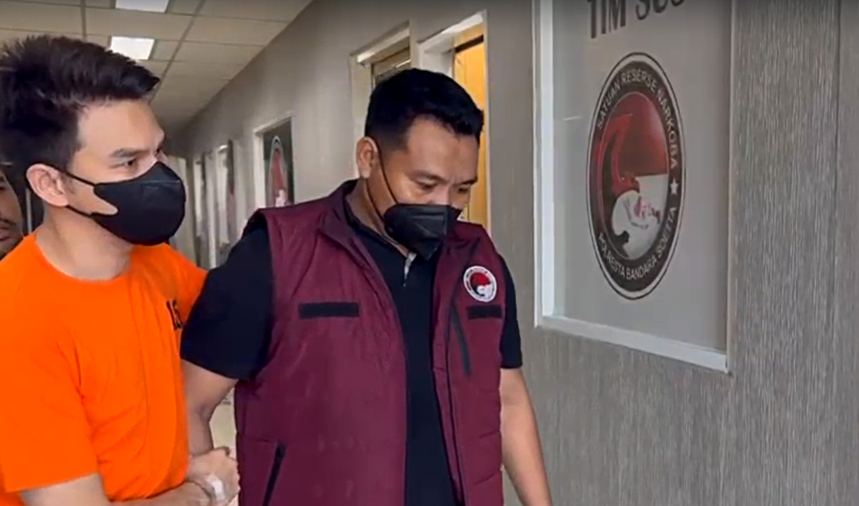 Peran Jonathan Frizzy dalam Peredaran Obat Keras Rokok Elektrik Dibongkar Kepolisian